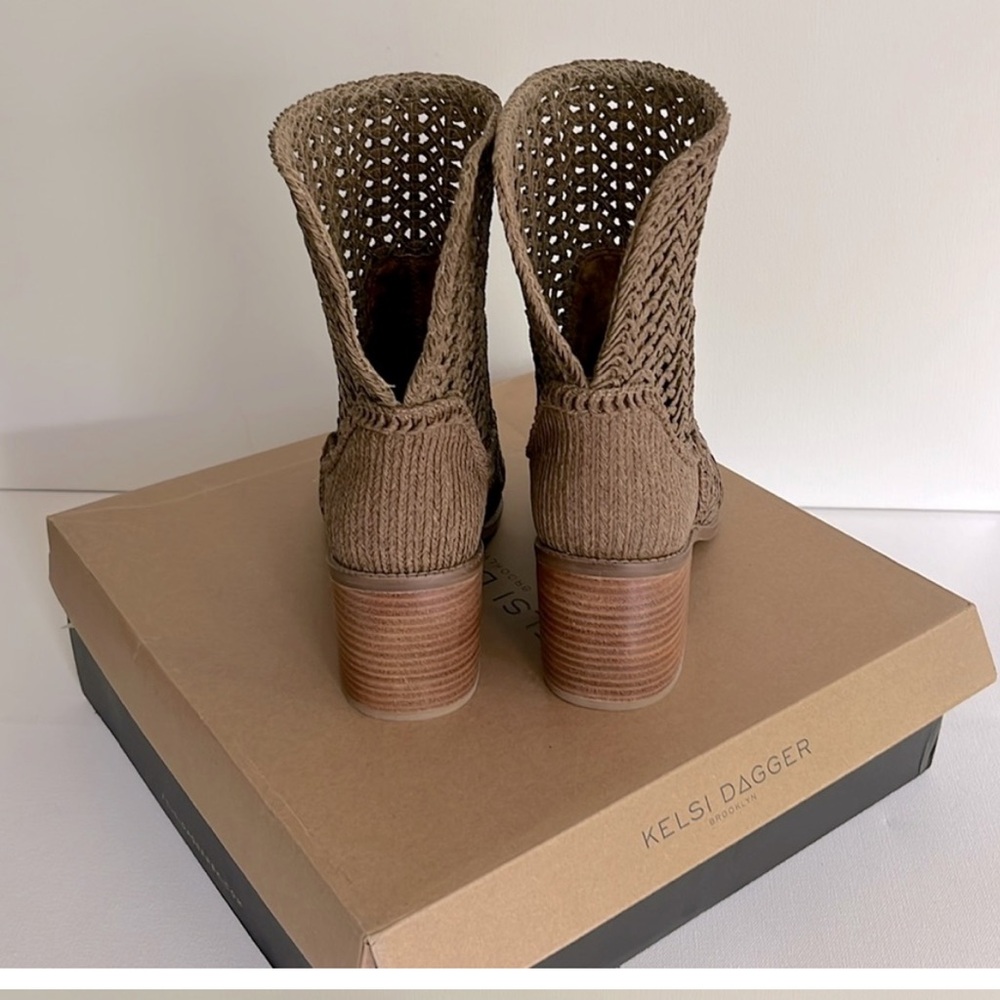 KELSI DAGGER BROOKLYN
EMERY WOVEN BOOTS - Picture 7 of 9